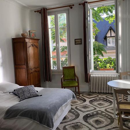 Villa Camelia Quartier Thermal Grand Studio Au Calme Віші Екстер'єр фото